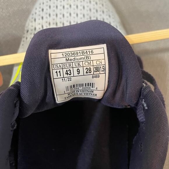 Brooks Women's Glycerin 20 Neutral Running Shoe - Light Blue/Peacoat/Nightlife - - Picture 2 of 13